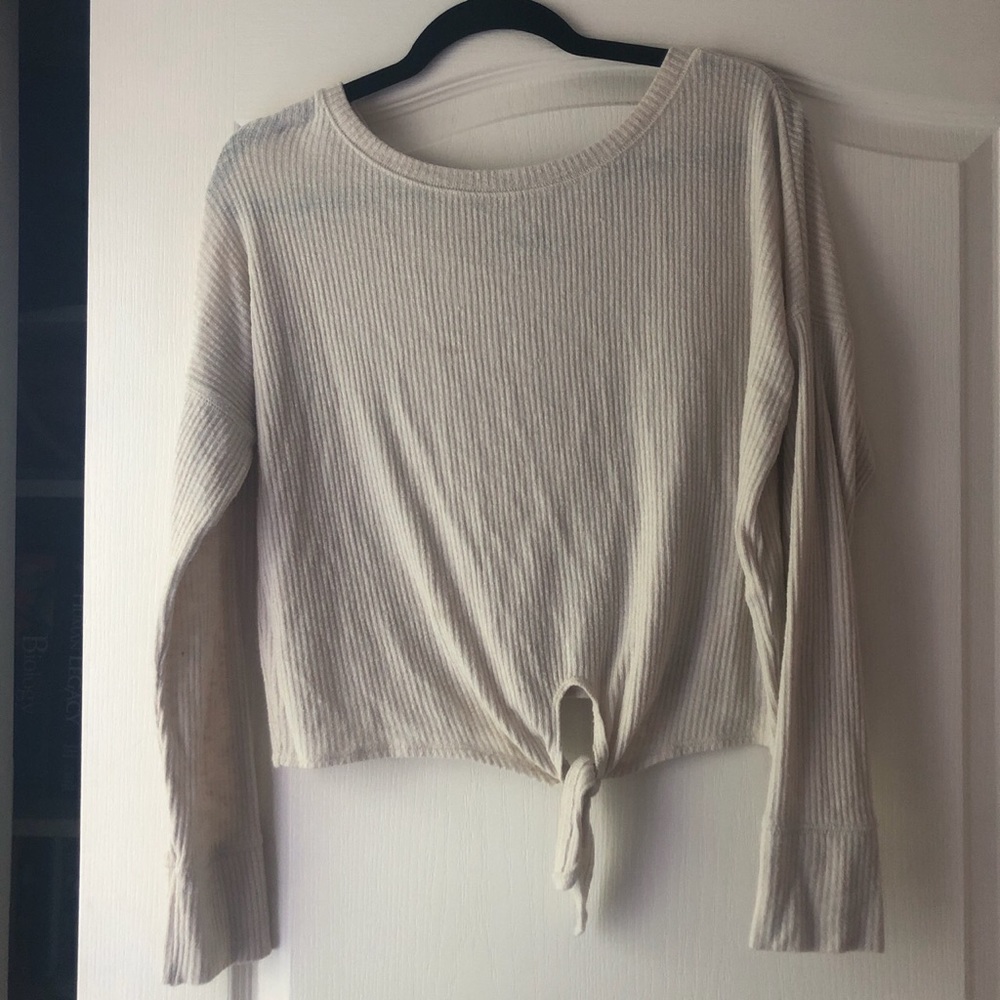 Off-white light sweater